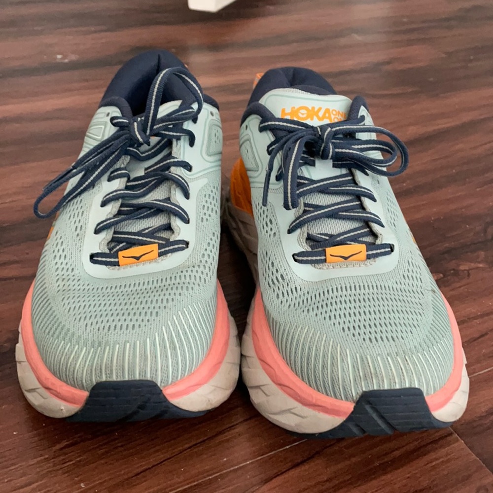 HOKA ONE ONE